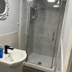 2 Bedroom On Bathroom, Southmead شقة *