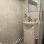 2 Bedroom On Bathroom, Southmead Apartamento