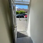 2 Bedroom On Bathroom, Southmead Apartment *