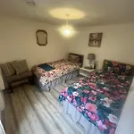 2 Bedroom On Bathroom, Southmead Apartment