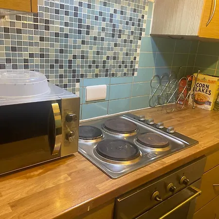 2 Bedroom On Bathroom, Southmead ブリストル