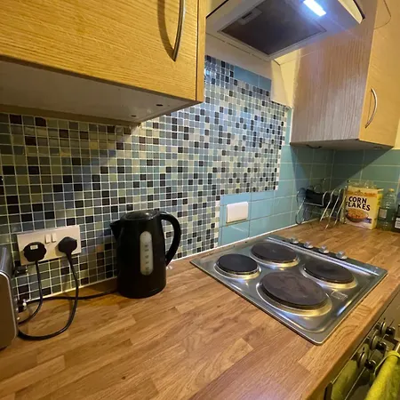 דירה 2 Bedroom On Bathroom, Southmead בריסטול