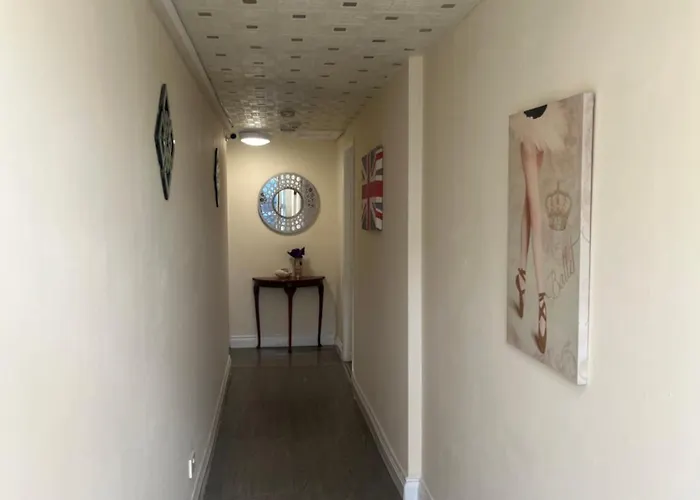 2 Bedroom On Bathroom, Southmead