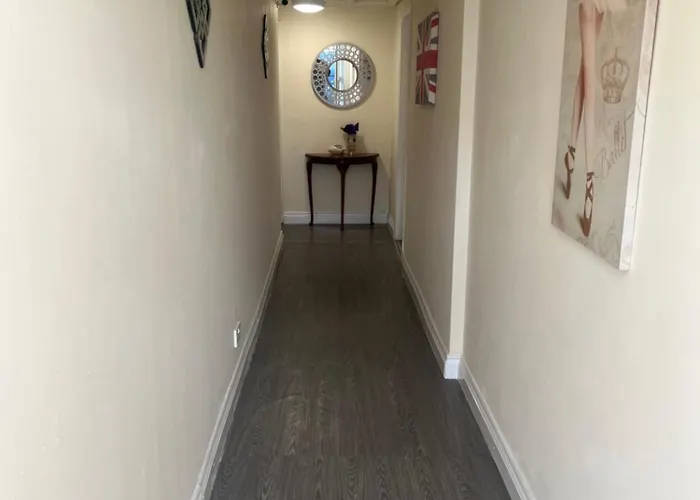 2 Bedroom On Bathroom, Southmead 公寓 *