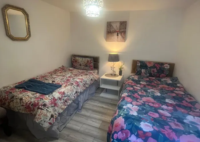 公寓 2 Bedroom On Bathroom, Southmead *