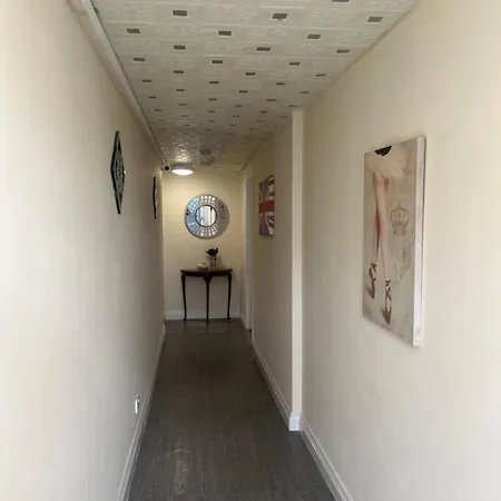 2 Bedroom On Bathroom, Southmead